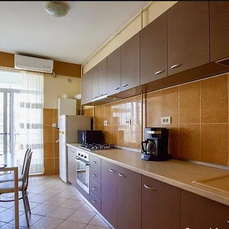 Inchiriez Modern In Nord, Zona-summerland - Langa Cluburile Fratelli Si Nuba Apartmán *