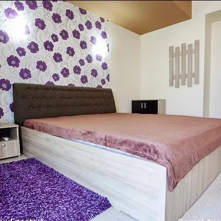 Apartmán Inchiriez Modern In Nord, Zona-summerland - Langa Cluburile Fratelli Si Nuba *